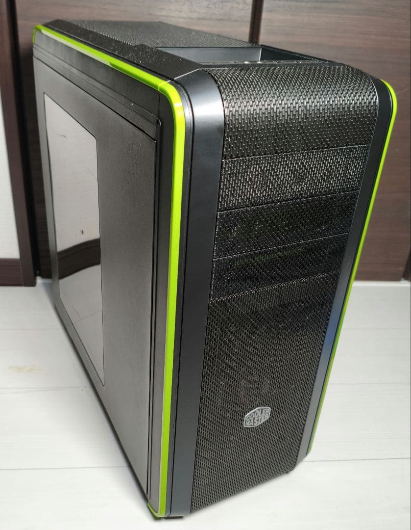 PCケース　COOLERMASTER（電源、簡易水冷クーラー付属）