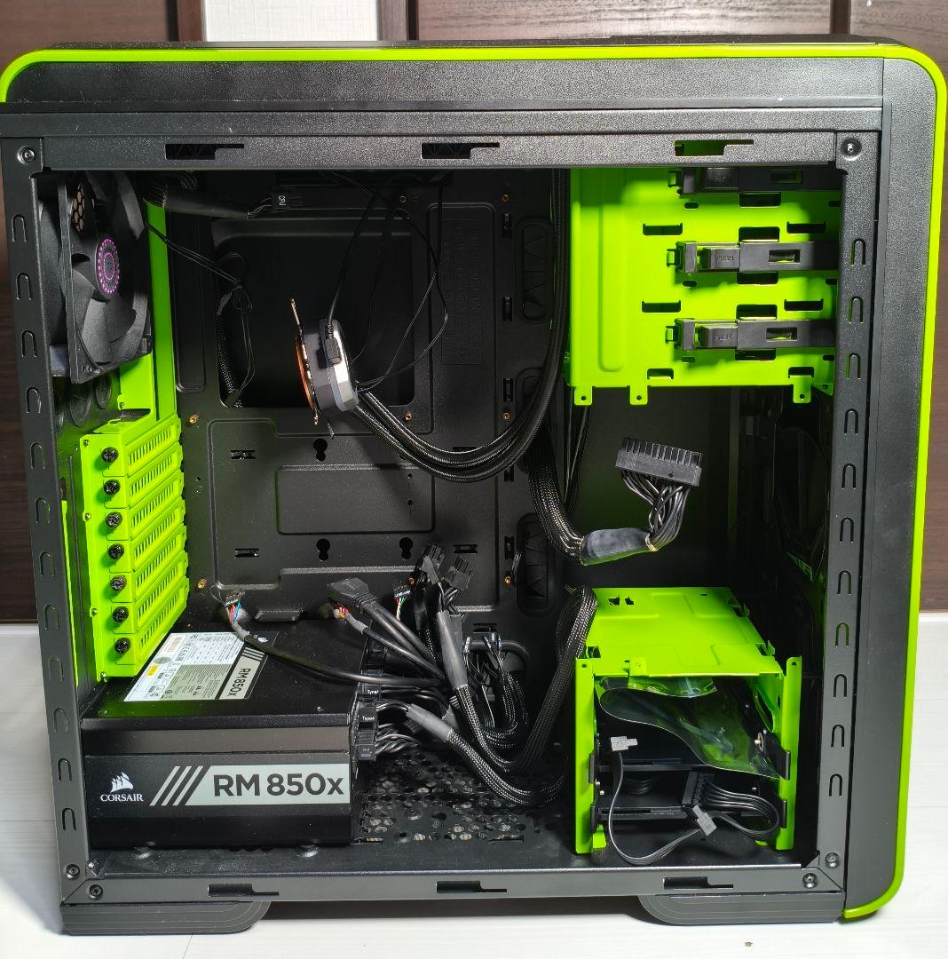 PCケース　COOLERMASTER（電源、簡易水冷クーラー付属）