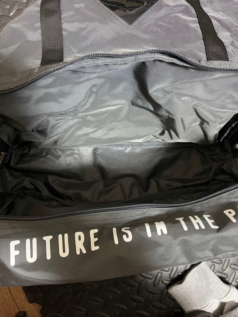 HUMAN MADE ボストンバッグ グレー