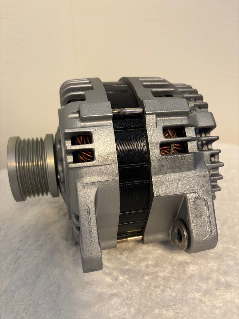 未使用品/日産セレナ他リビルトオルタネーター