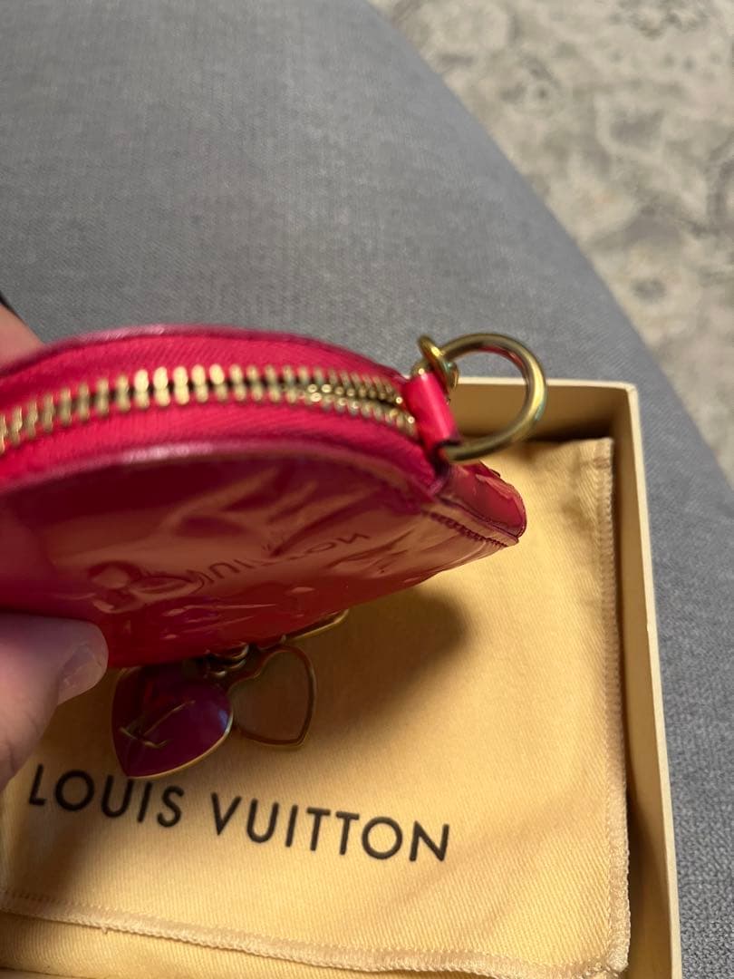 ルイヴィトン ヴェルニ ハート　チャーム付き　ケース　ピンク