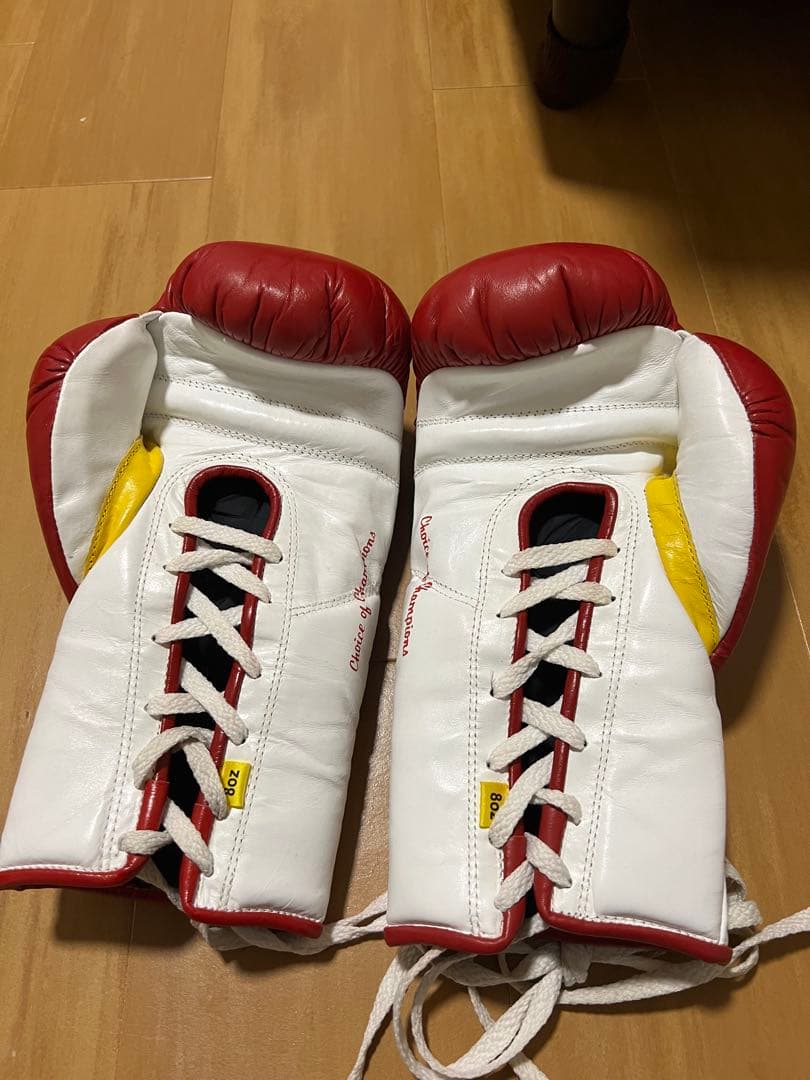 EVERLAST ボクシンググローブ 赤白 紐式 MXシリーズ　8オンス