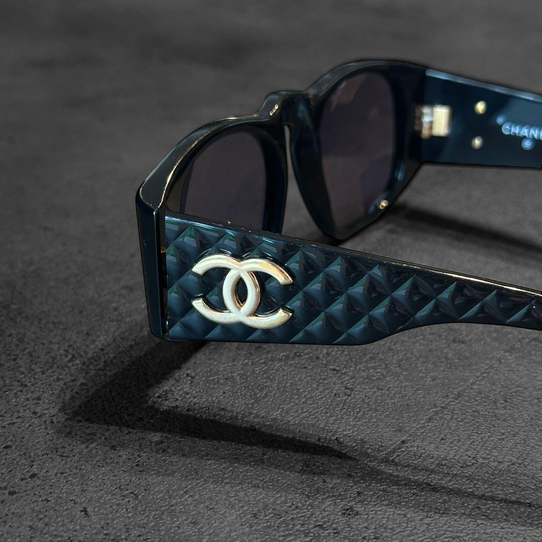 CHANEL Coco Mark Mattress Sunglasses ①
