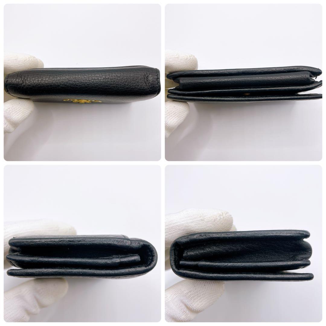 美品 プラダ カードケース 名刺入れ ゴールド金具 レザー メタルロゴ　黒 金