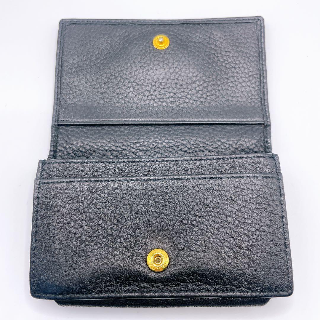 美品 プラダ カードケース 名刺入れ ゴールド金具 レザー メタルロゴ　黒 金