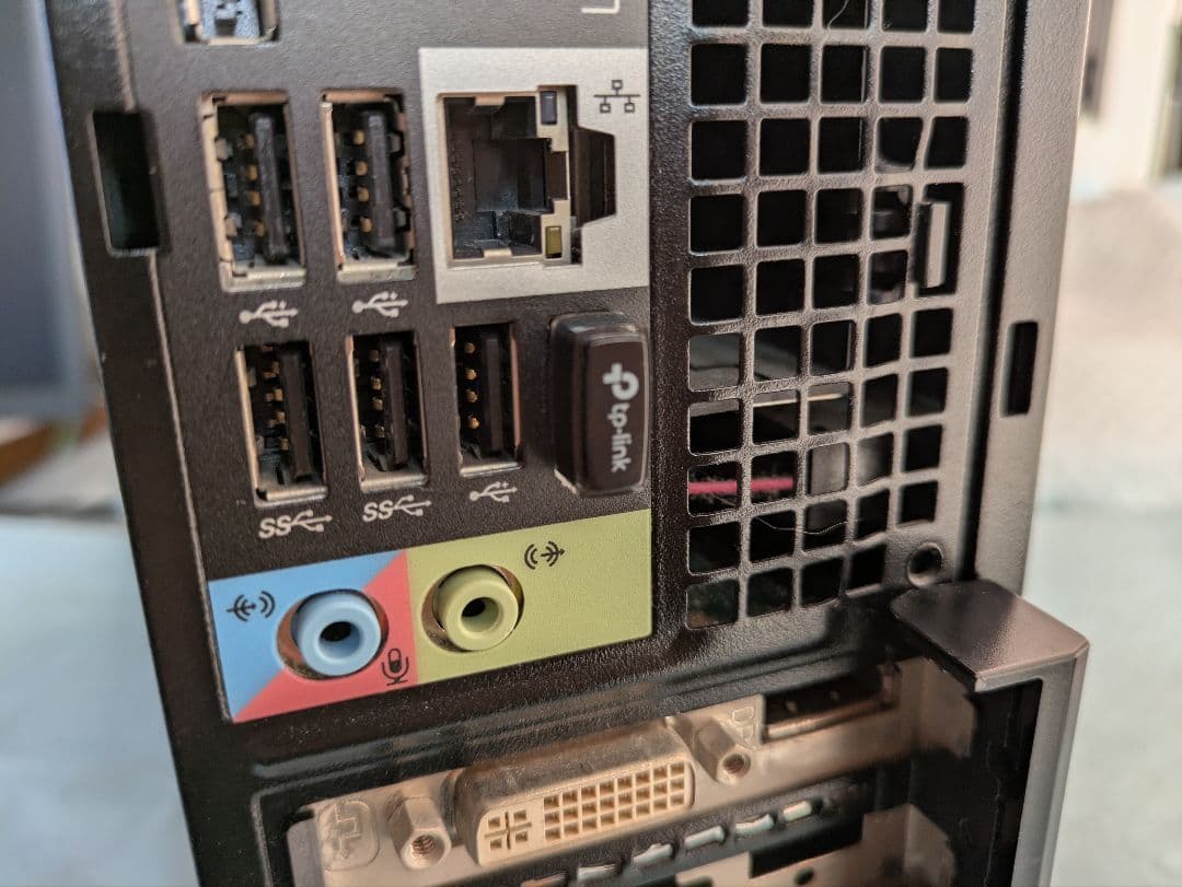 №141、コンパクト、Win11、i5、M16G、SSD、Wifi、Quadro