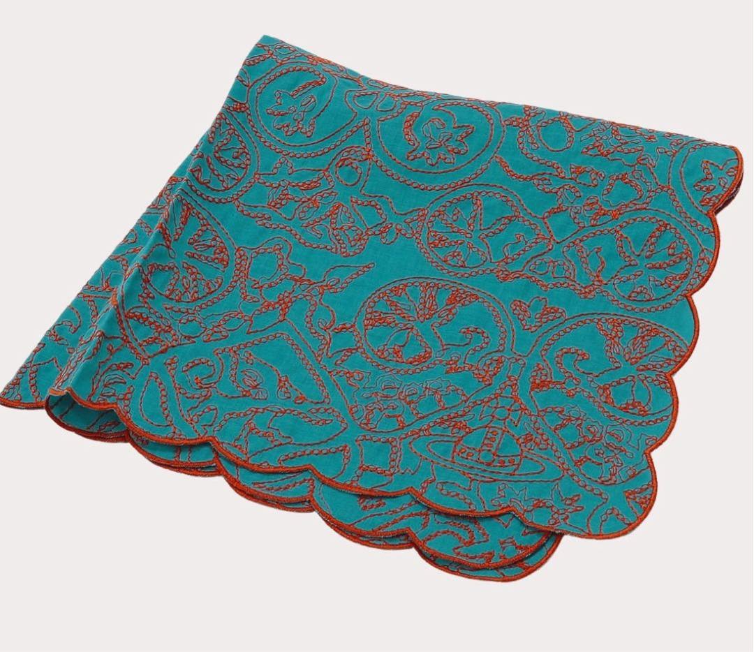 ヴィヴィアンウエストウッド　エンブロイダリーハンカチーフ　２枚セット　新品