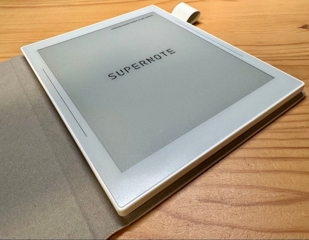 SUPERNOTE Nomad(white) 、純正フォリオ、スタイラスペン