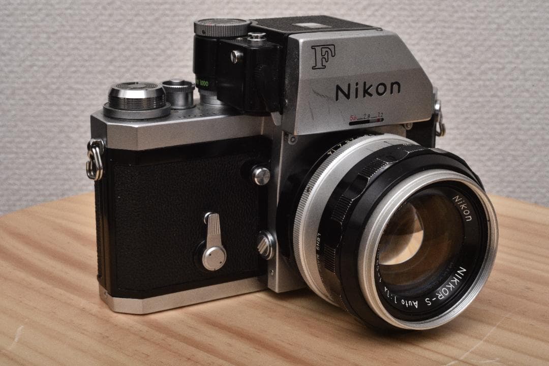 Nikon F 一眼レフカメラ Nikkor-S Auto 50mmレンズ付き