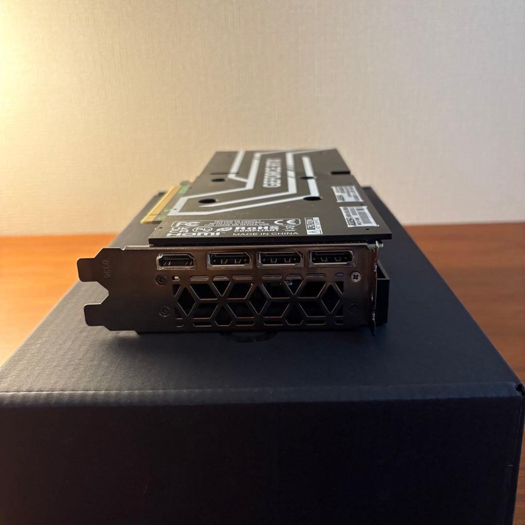 【極美品】GeForce RTX 4060 Ti 8GB玄人志向