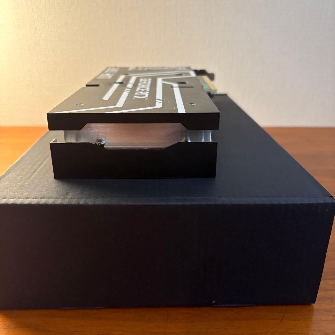 【極美品】GeForce RTX 4060 Ti 8GB玄人志向