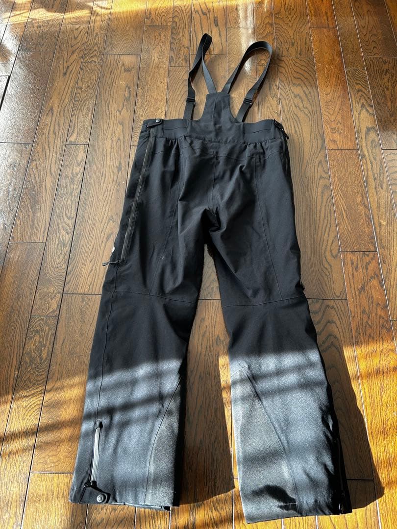 mont-bell ドライテック インシュレーテッドビブ スキーパンツ