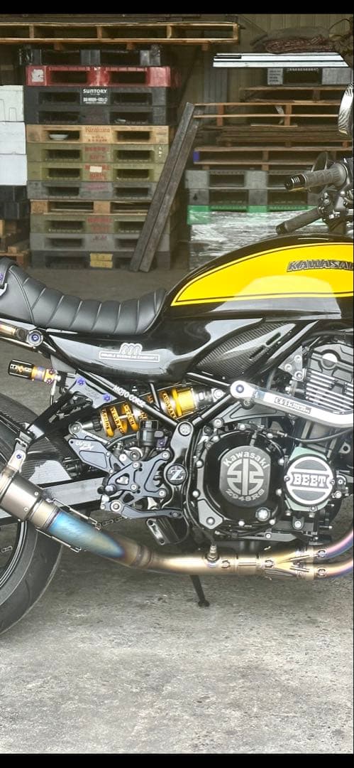 Kawasaki z900rs SE 純正サイドカバー　中古 本日限り価格✨