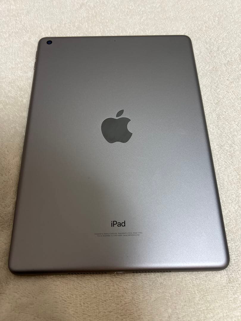 iPad 第6世代 128GB シルバー