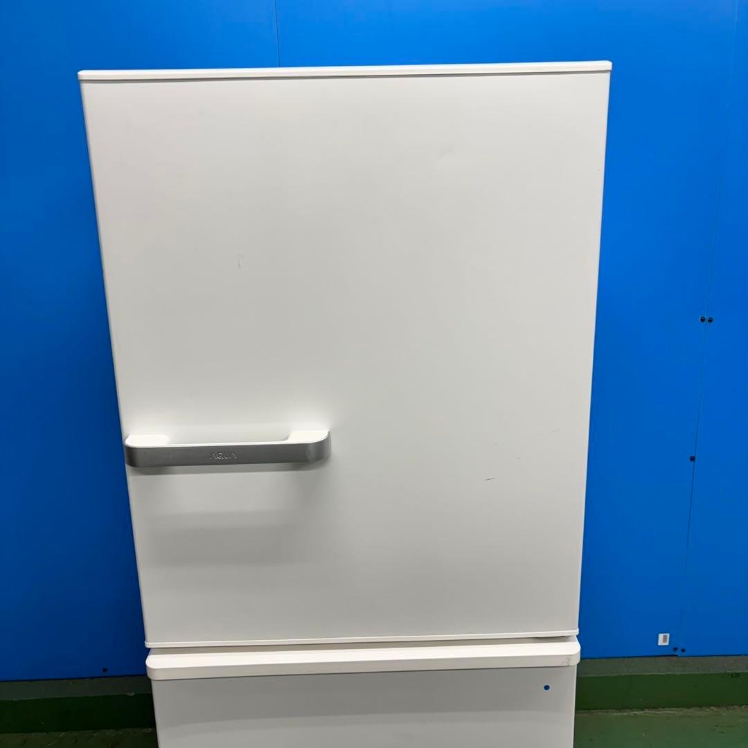 527 AQUA 1〜4人暮らし用　大型冷蔵庫　200L強　自動製氷　右開き