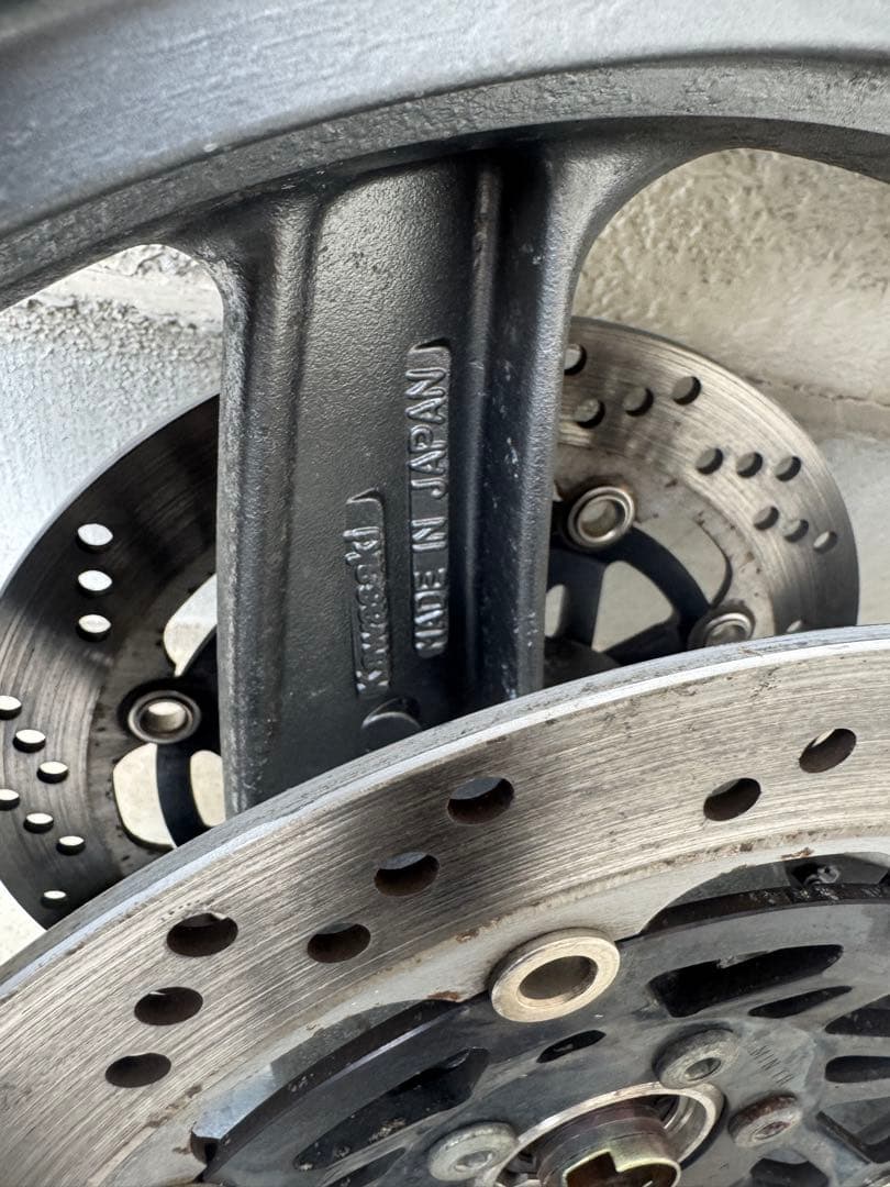 ZZR400Kフロントホイール