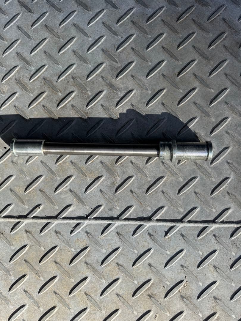 ZZR400Kフロントホイール