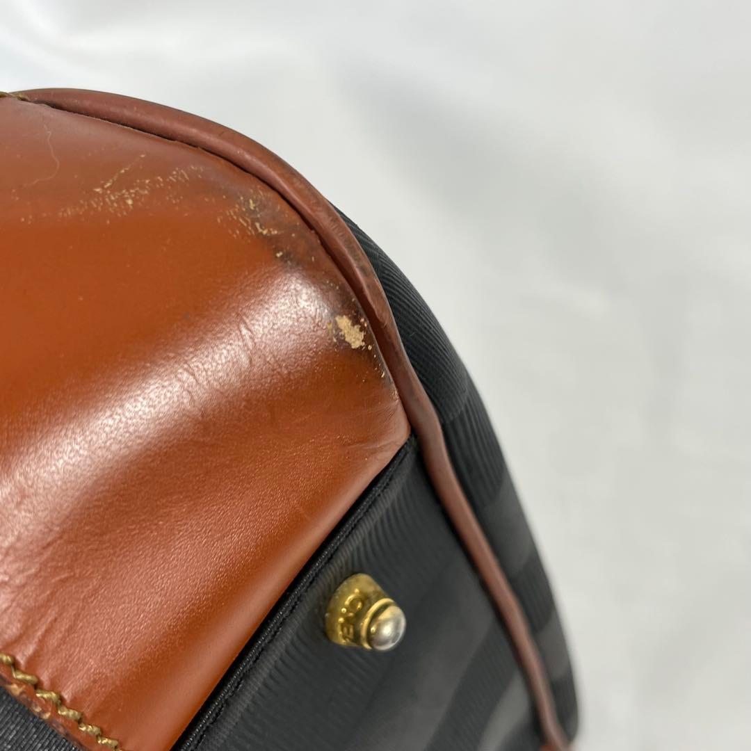FENDI 　フェンデイ　ボストンバッグ 大容量 ブラック・ブラウン