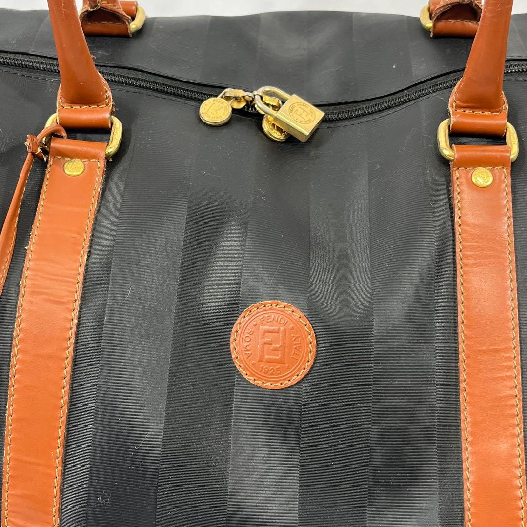 FENDI 　フェンデイ　ボストンバッグ 大容量 ブラック・ブラウン