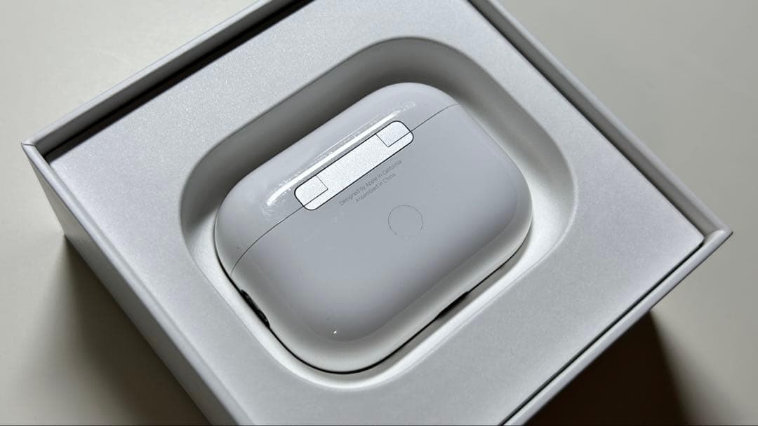 【極美品】純正 AirPods Pro 第2世代 (Lightningモデル)