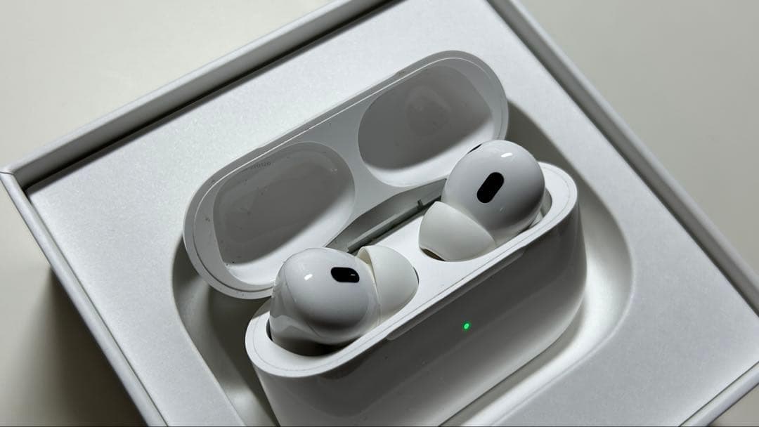 【極美品】純正 AirPods Pro 第2世代 (Lightningモデル)