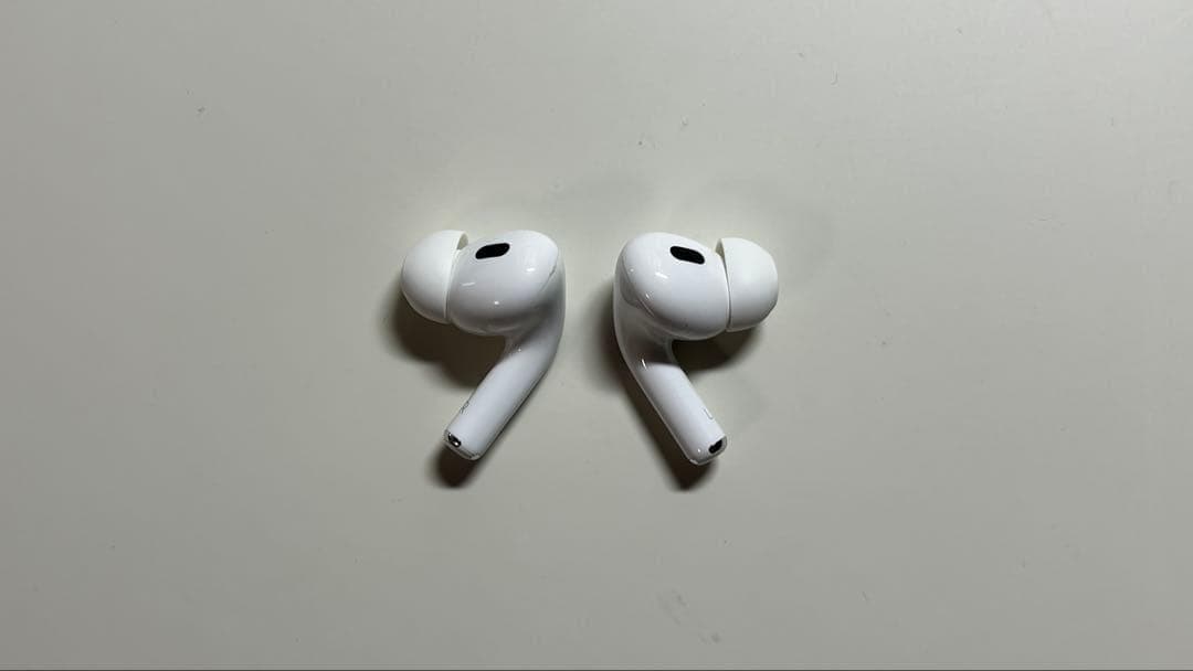 【極美品】純正 AirPods Pro 第2世代 (Lightningモデル)