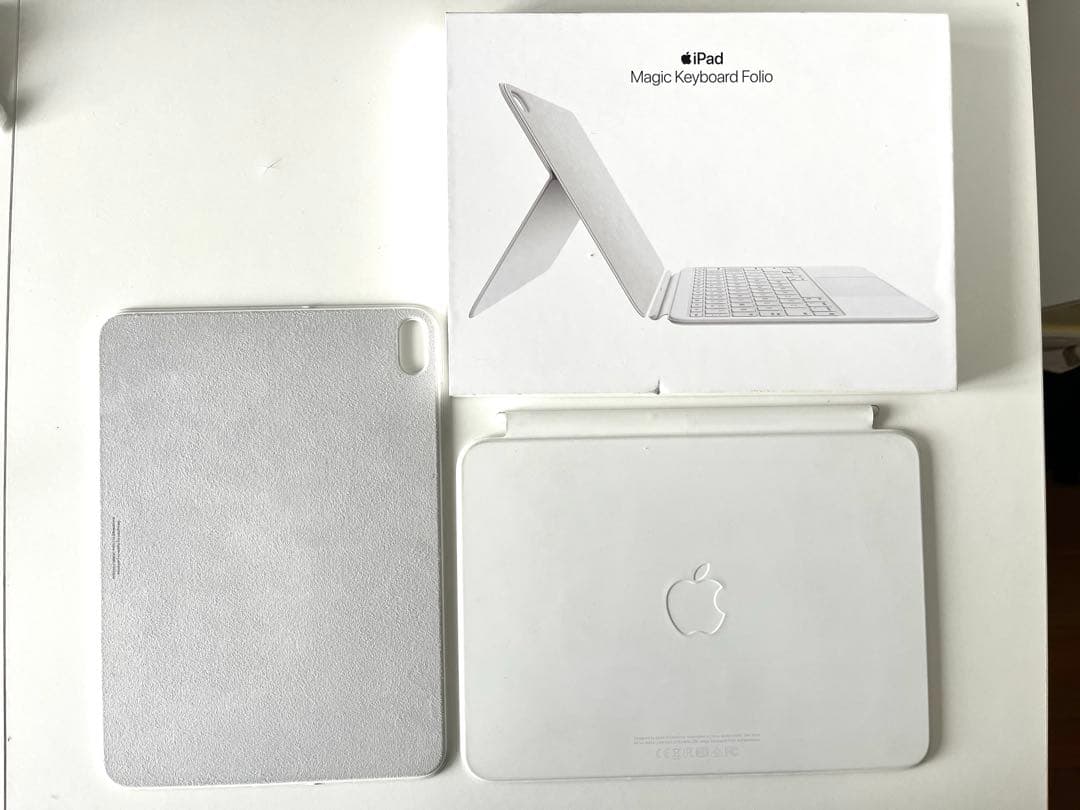 Apple iPad（第10世代）用Magic Keyboard Folio