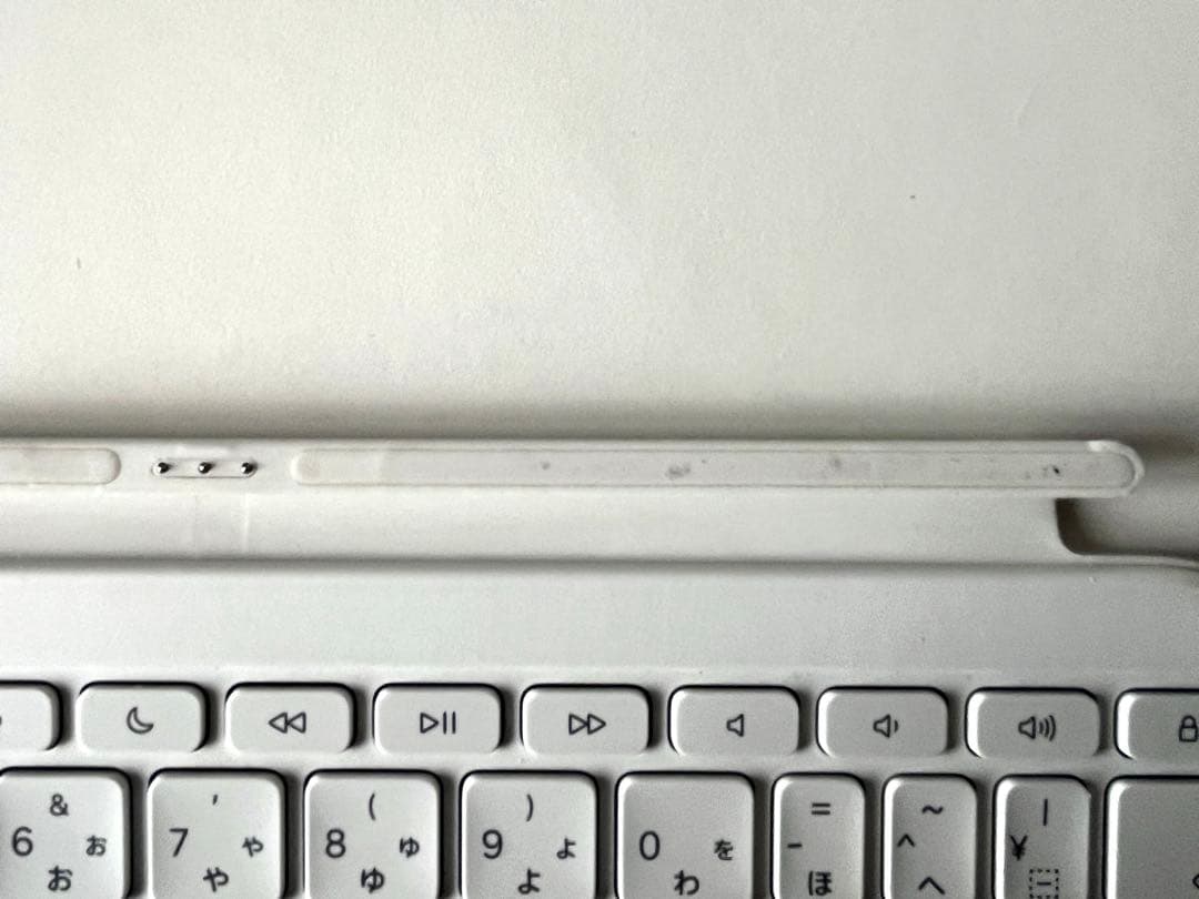 Apple iPad（第10世代）用Magic Keyboard Folio