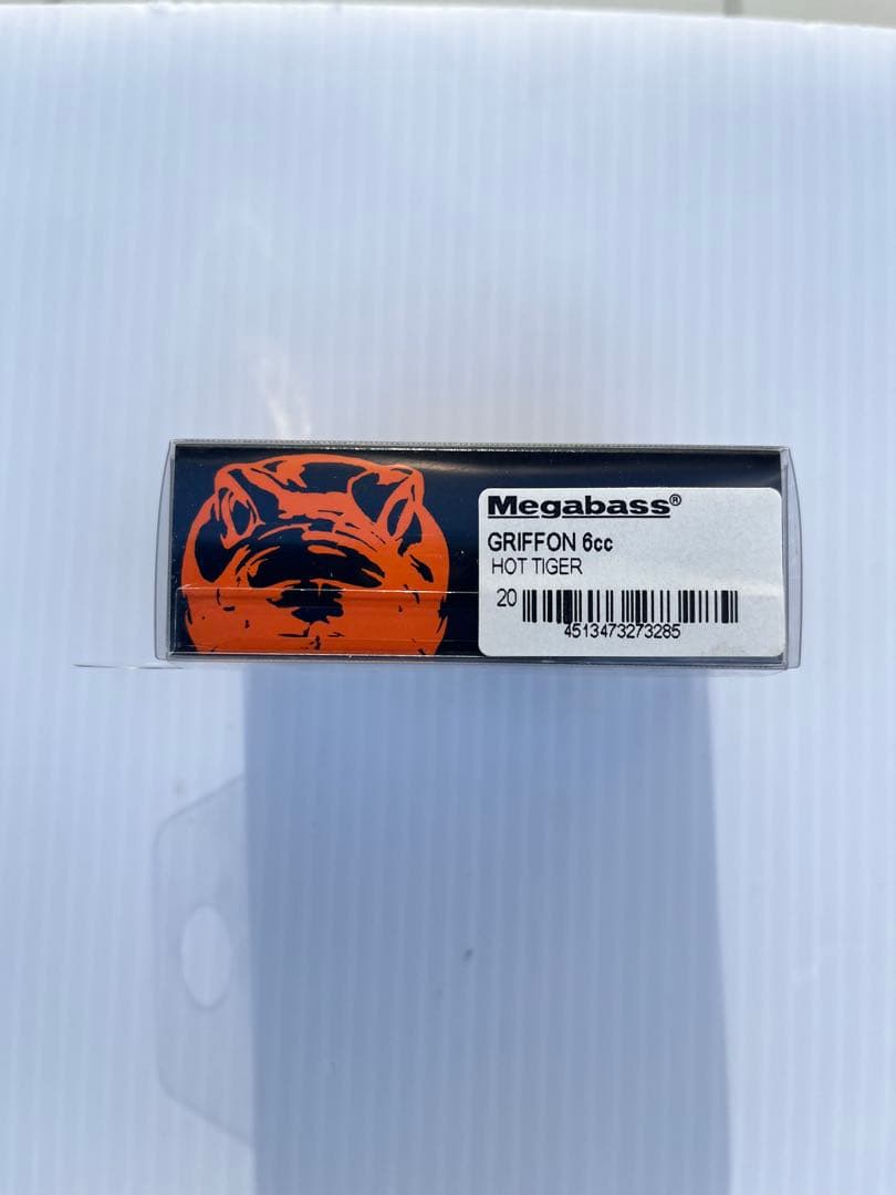 Megabass グリフォン 6cc チャート系3点