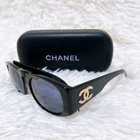 【美品】ケース付き ココマーク CHANEL サングラス 黒 ブラック シャネル