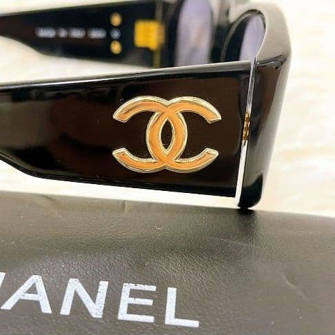 【美品】ケース付き ココマーク CHANEL サングラス 黒 ブラック シャネル