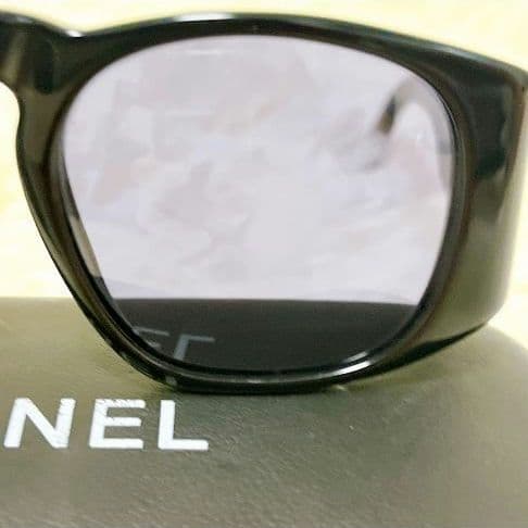【美品】ケース付き ココマーク CHANEL サングラス 黒 ブラック シャネル