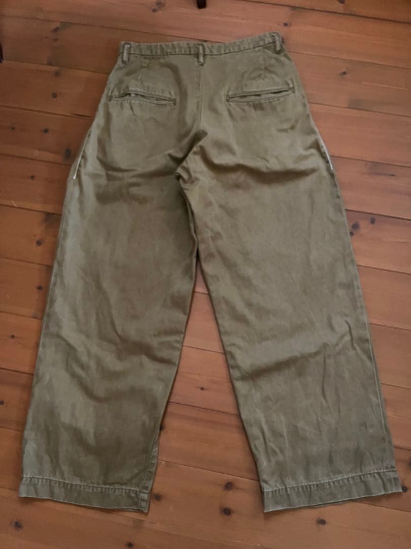 最終お値下げ　ミナペルホネン ベージュワイドパンツ チノパン