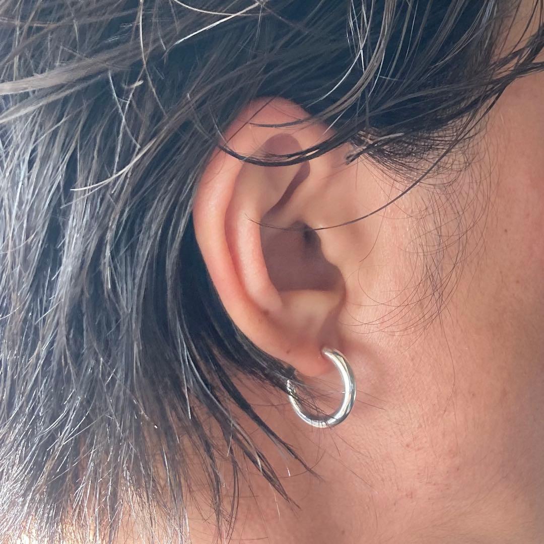 新品 【 3mm×18mm 】両耳用 シルバー925 フープピアス
