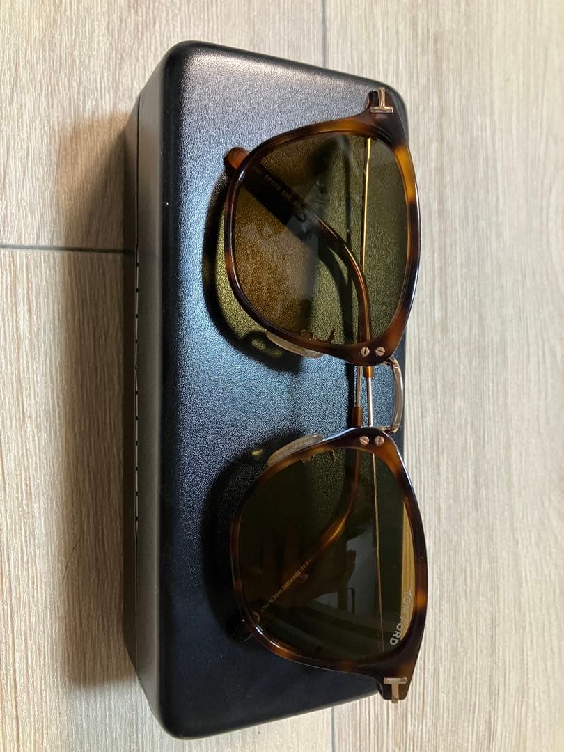 TOM FORD ブラウンフレームレスサングラス