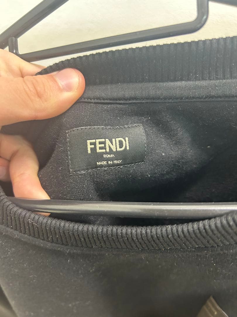 Fendi ブラック クルーネック スウェット