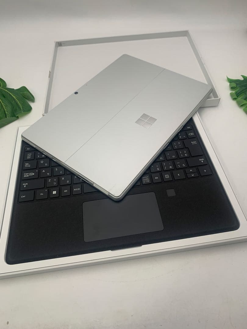 Pro8 core i7- 1185G7 メモリ16GB SSD512GB