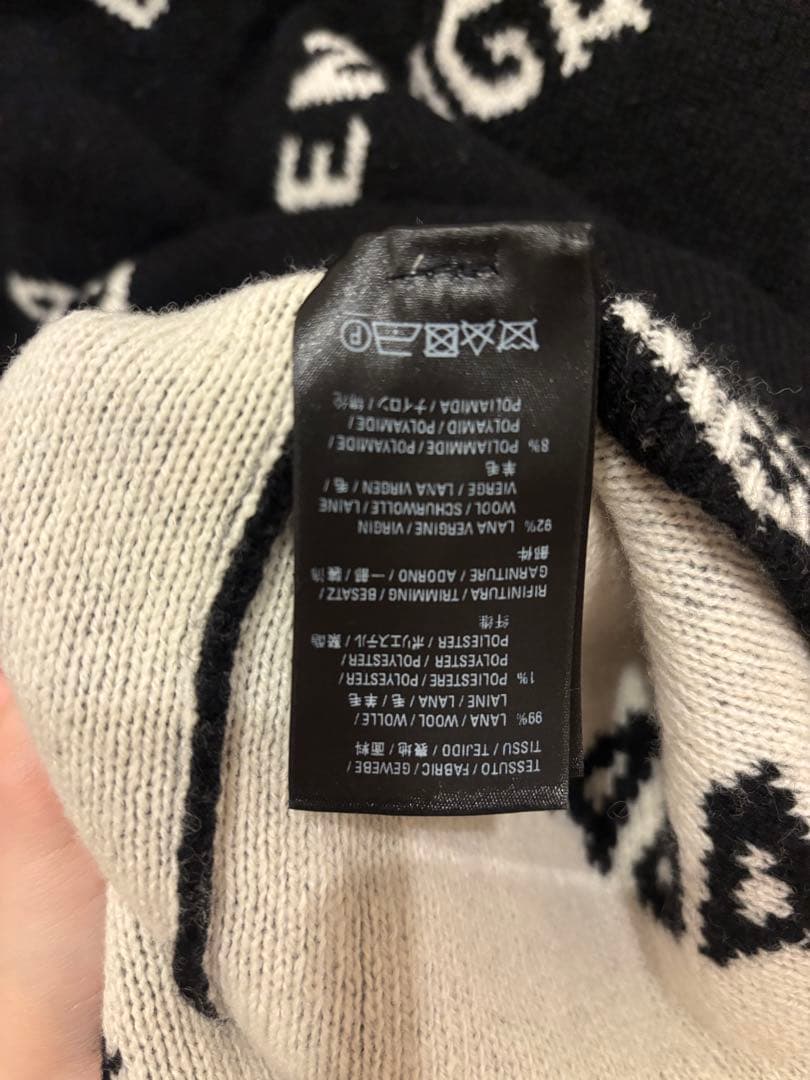 バレンシアガ　ニット、セーター