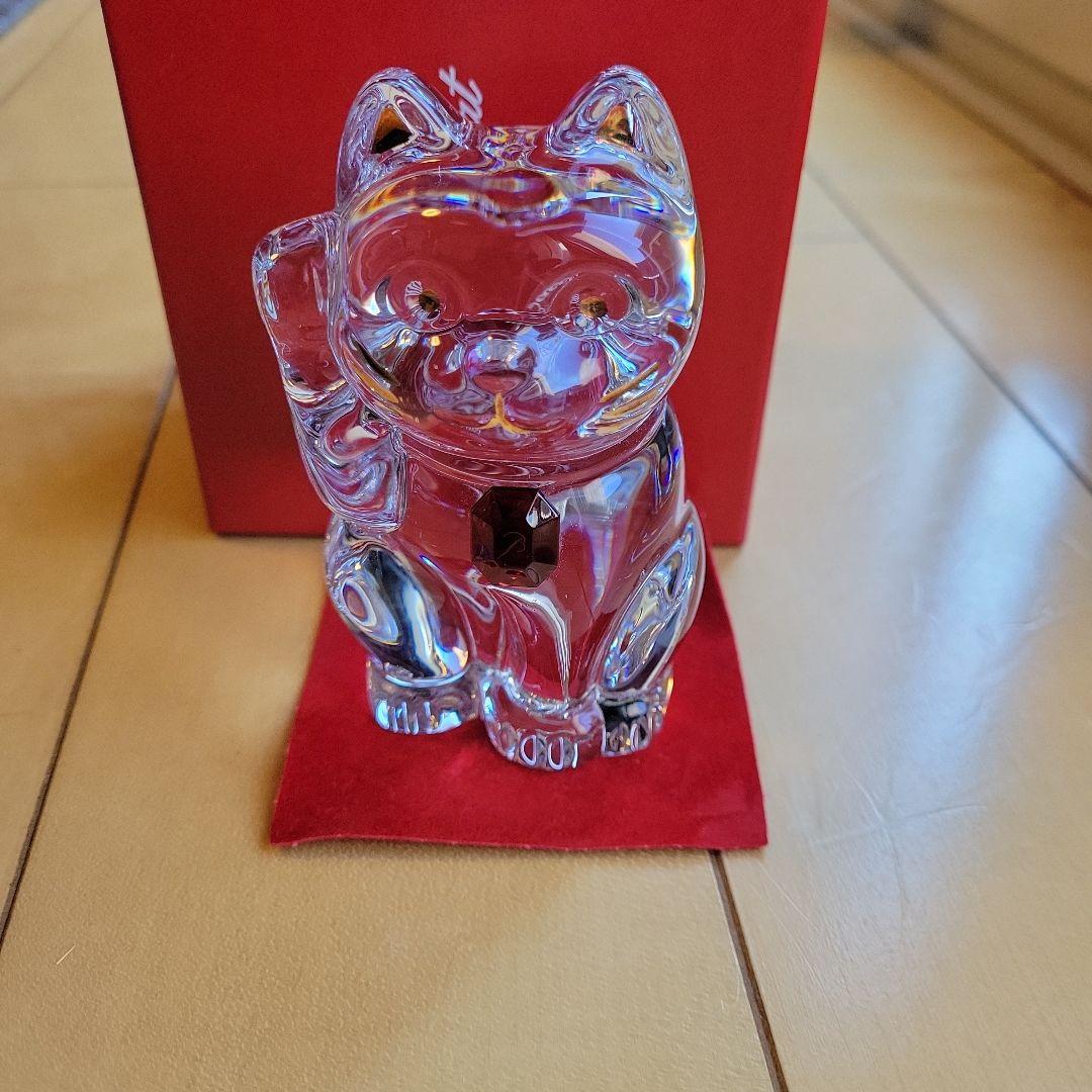 バカラ　レッド　オクトゴン　招き猫　置物