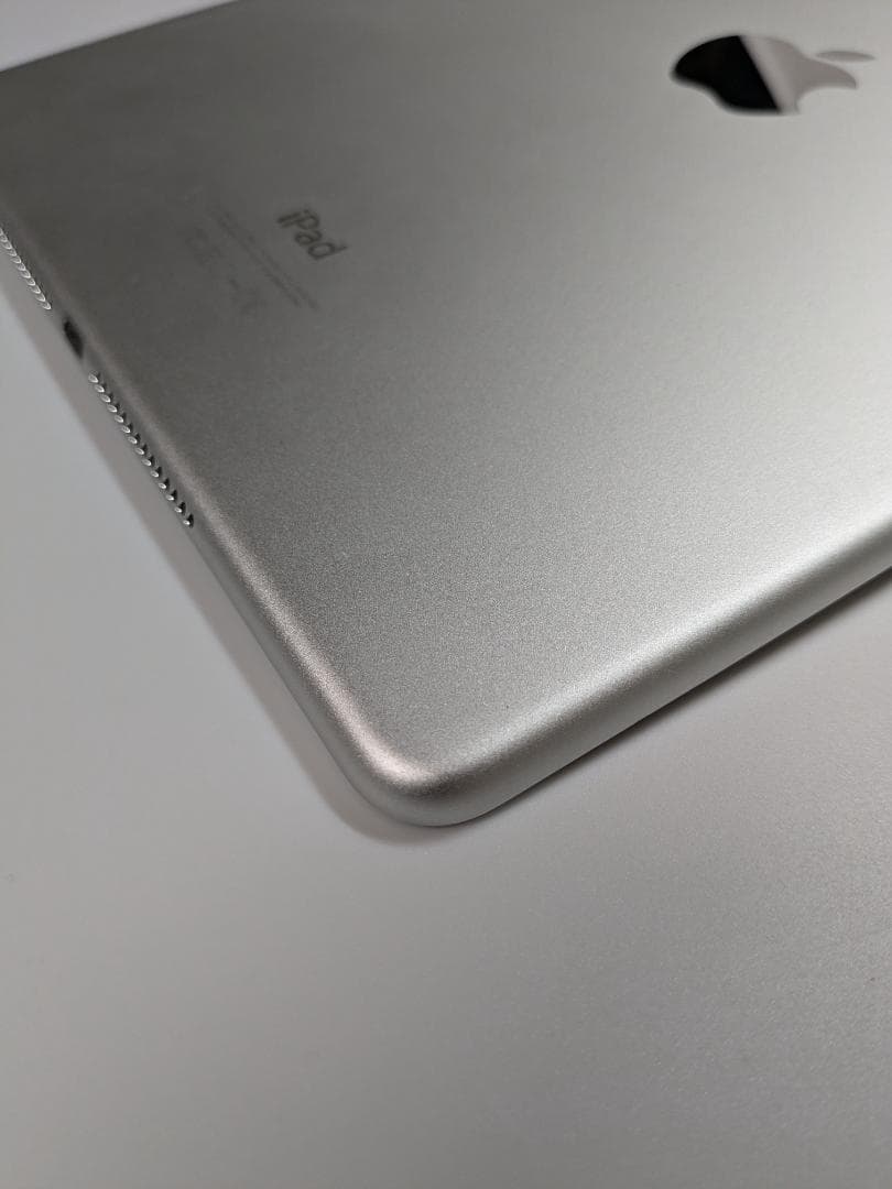 iPad Air 2　Wi-Fiモデル　64GB