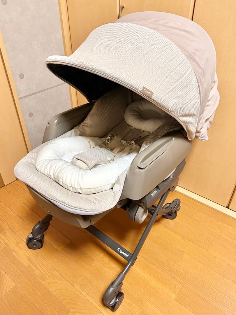 Combi ネムリラAUTOSWING BEDi longスリープシェルEG+