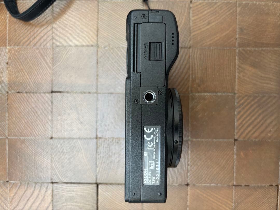 RICOH GR DIGITAL 初代