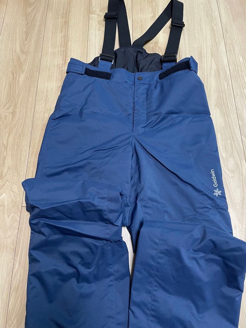 【超美品】お値下げ！早め用意！Goldwin160サイズスキーウェア