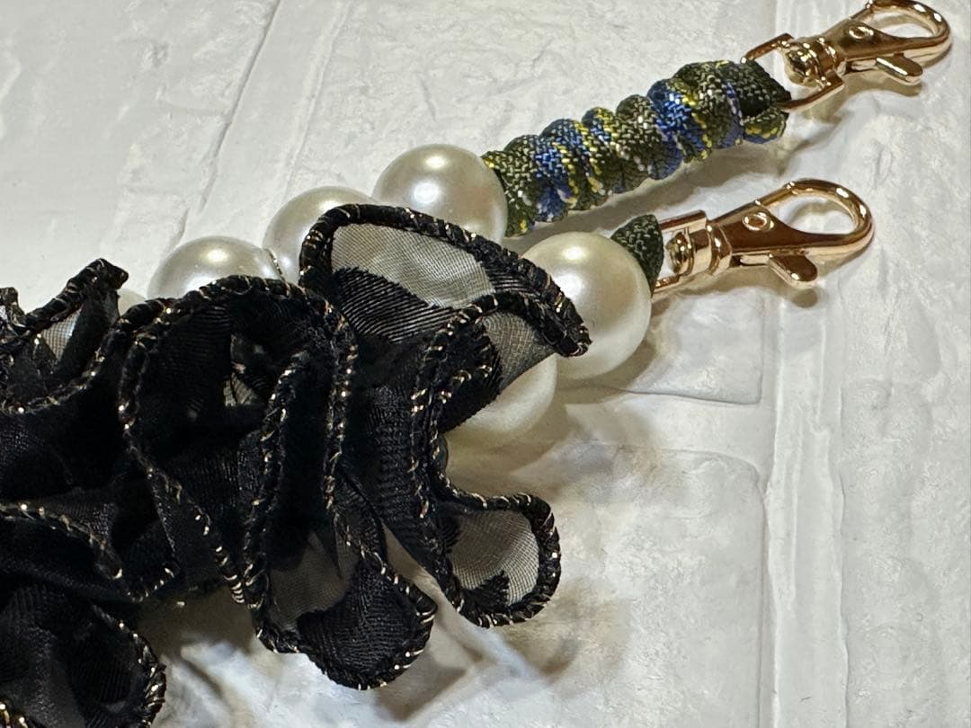 mami♪・*:.ღパラコードスマホストラップ