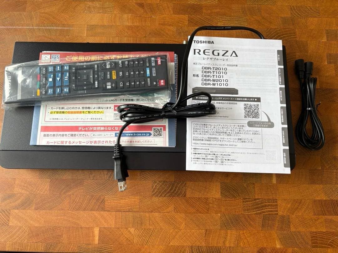 美品【東芝】 REGZA ブルーレイディスクレコーダー DBR-W1010