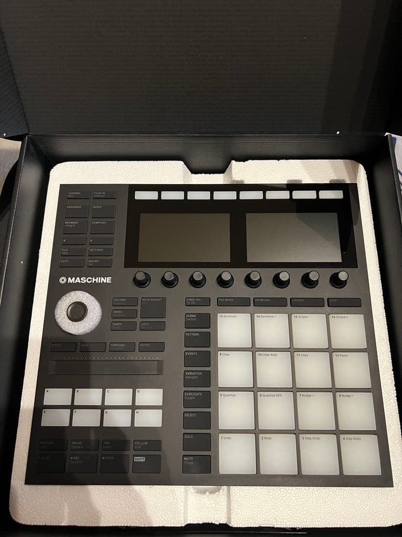 MASCHINE mk3 /本体のみ
