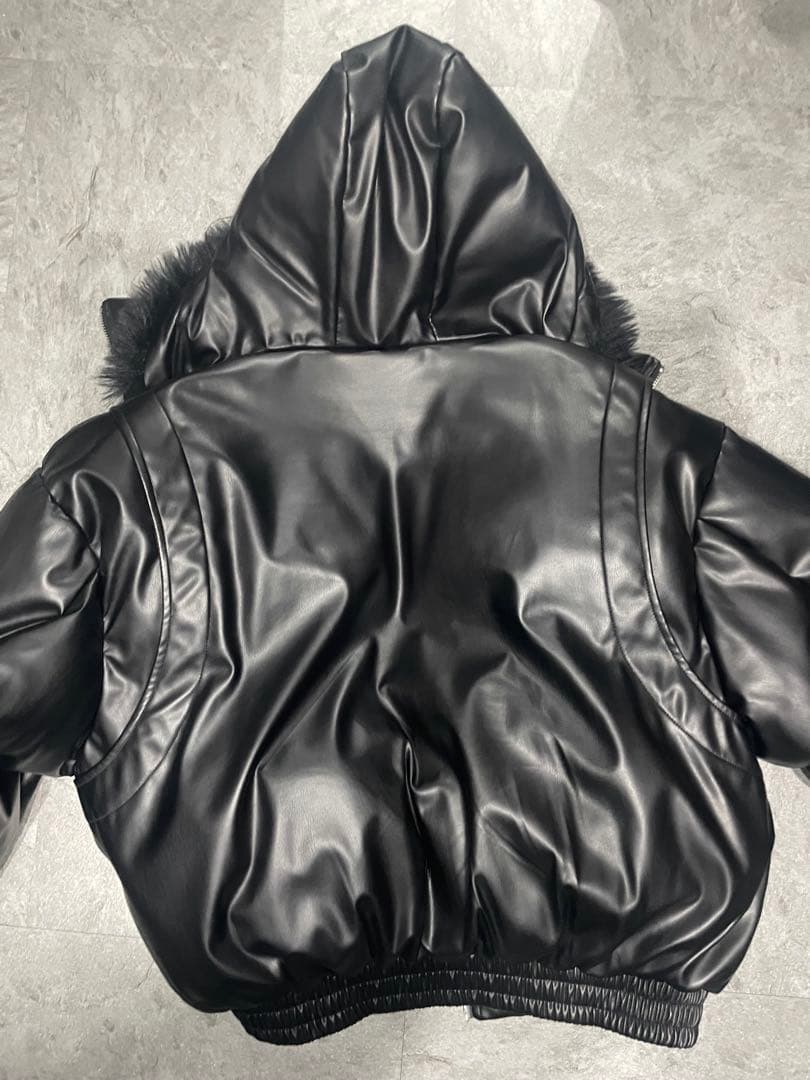 レザーブラックボンバージャケット　ファー