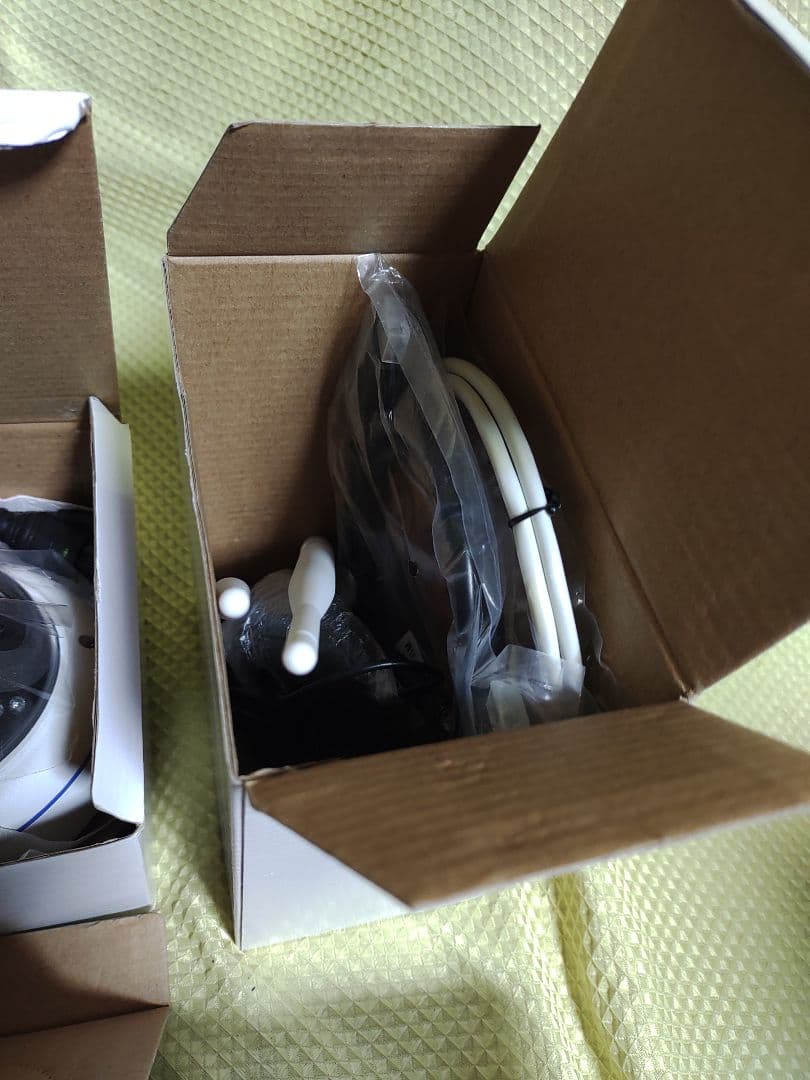 新品 ワイヤレス 防犯カメラキット カメラx4 チューナー スマホ操作可能