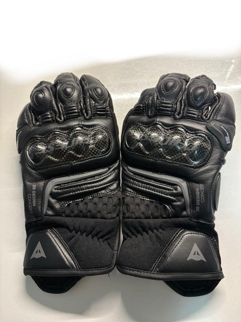 ダイネーゼ　CARBON 3 SHORT GLOVES