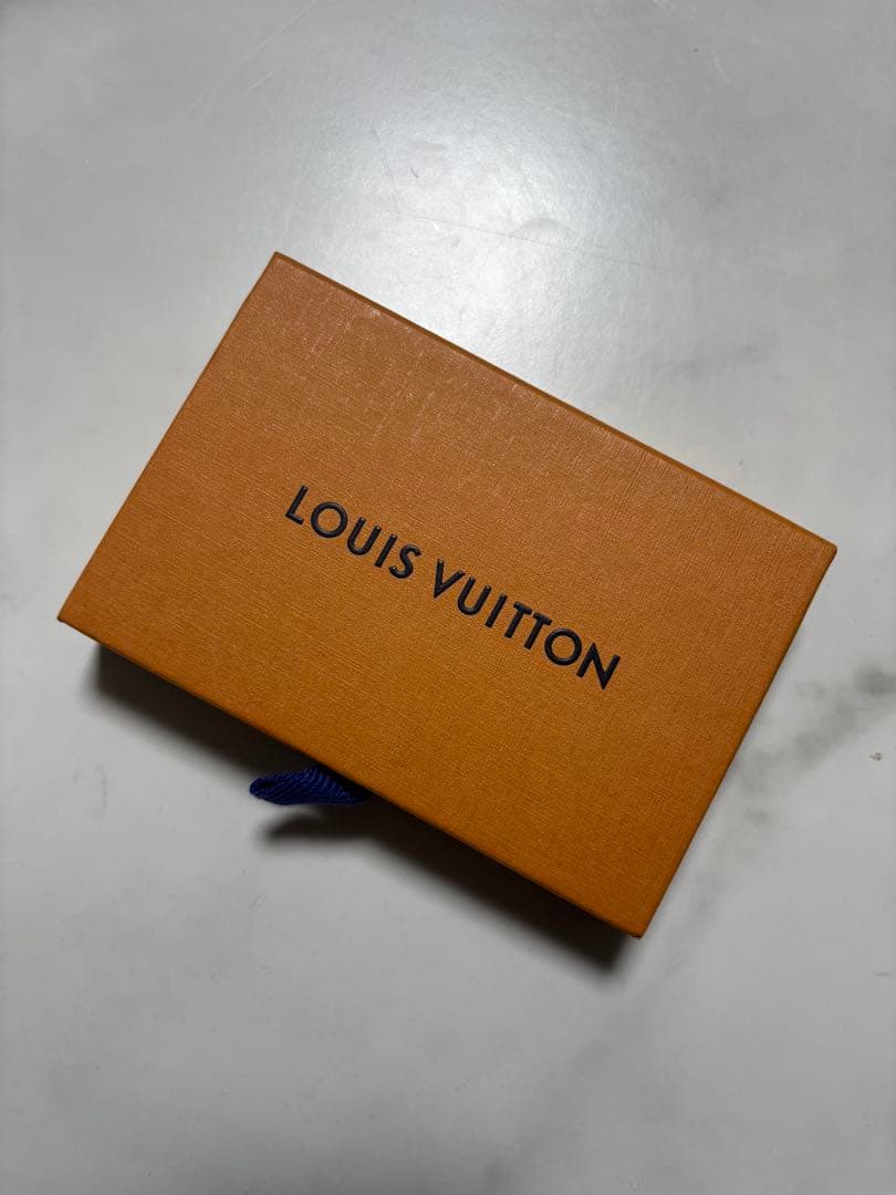 値下げ中！LOUIS VUITTON ブラウンレザーキーホルダー